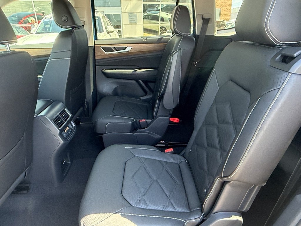 2026 Volkswagen Atlas 2.0T SE w/Technology 4MOTION