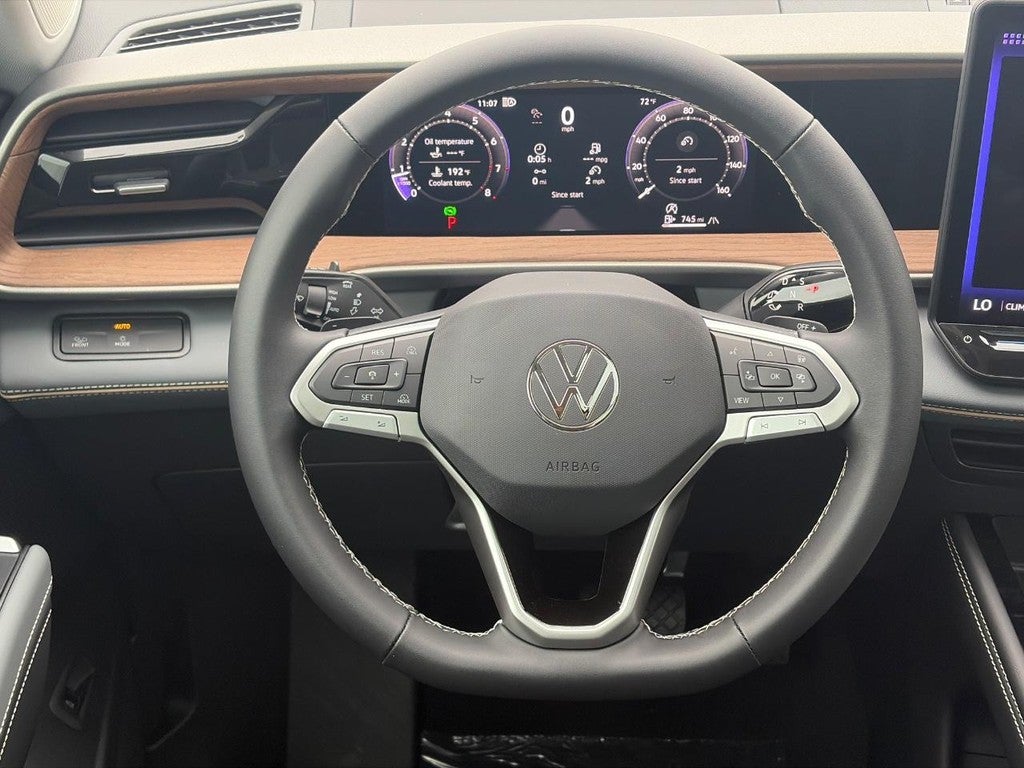 2027 Volkswagen Atlas SE w/Technology 4MOTION