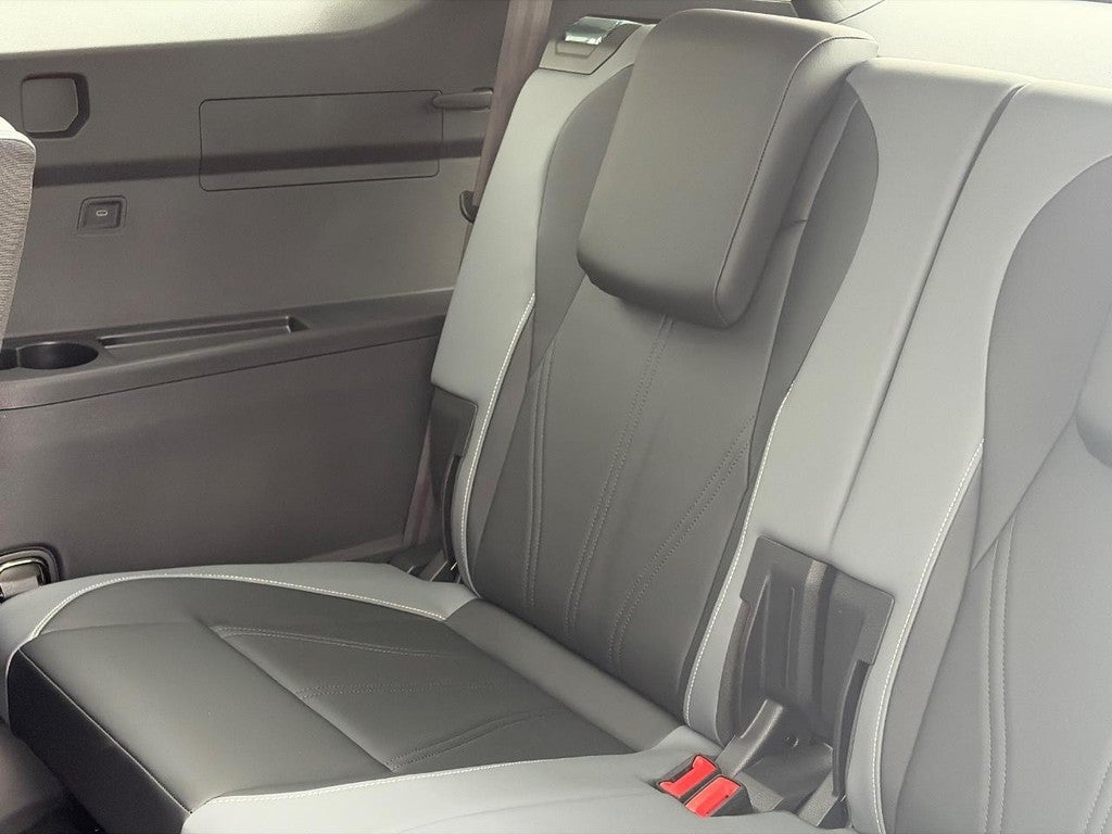 2027 Volkswagen Atlas SE w/Technology 4MOTION
