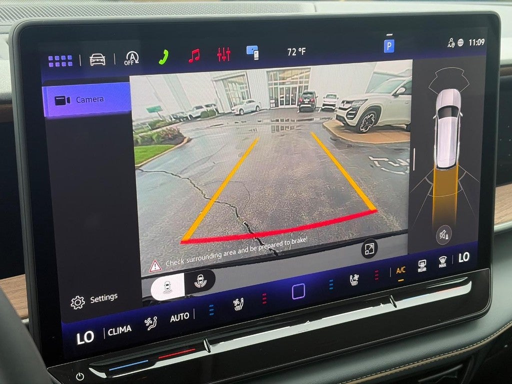 2027 Volkswagen Atlas SE w/Technology 4MOTION