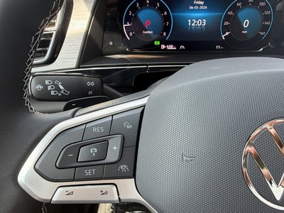 2026 Volkswagen Atlas Cross Sport 2.0T SE w/Technology FWD