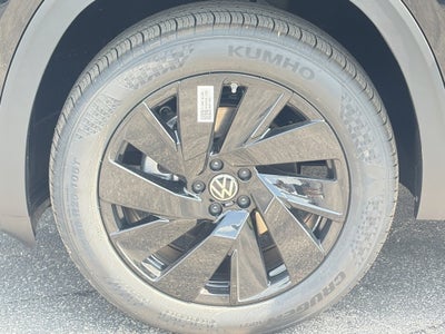 2026 Volkswagen Atlas Cross Sport 2.0T SE w/Technology FWD