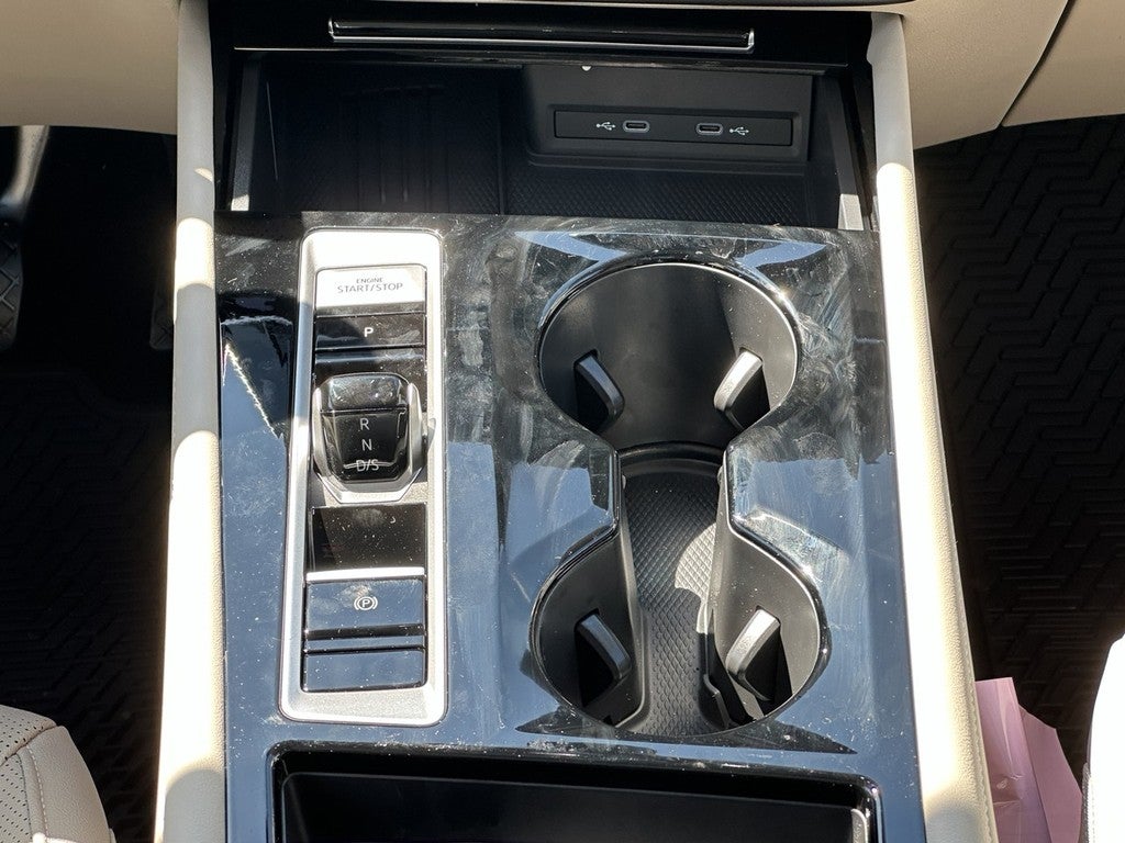 2026 Volkswagen Atlas 2.0T SE w/Technology FWD