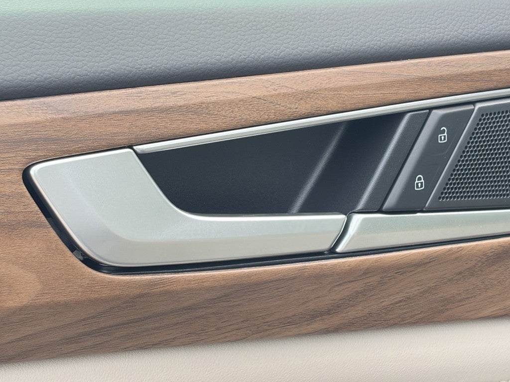 2026 Volkswagen Atlas 2.0T SE w/Technology FWD
