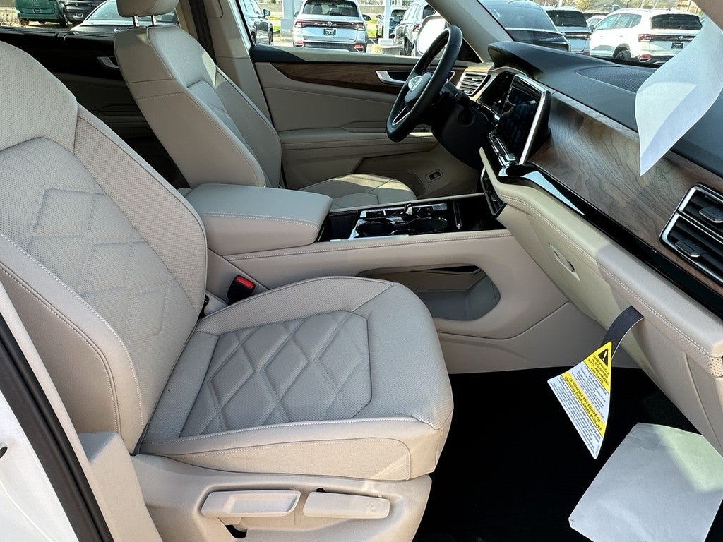 2026 Volkswagen Atlas 2.0T SE w/Technology FWD