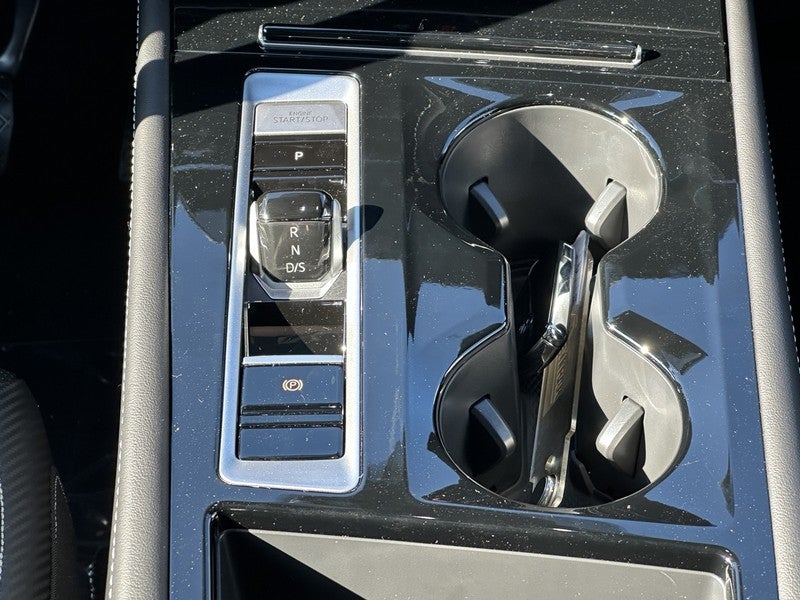 2026 Volkswagen Atlas Cross Sport 2.0T SE w/Technology 4MOTION