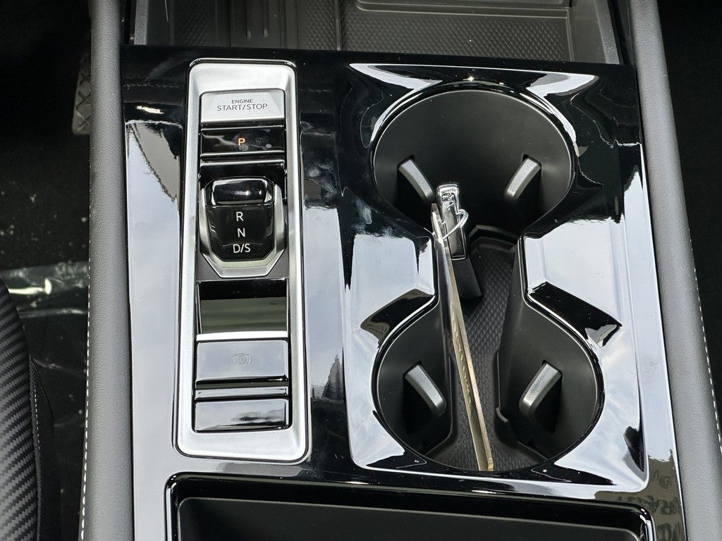 2026 Volkswagen Atlas Cross Sport 2.0T SE w/Technology 4MOTION