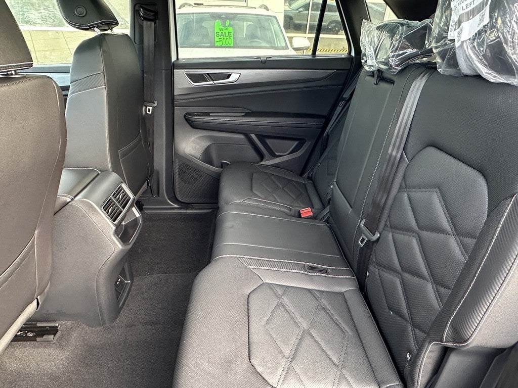 2026 Volkswagen Atlas Cross Sport 2.0T SE w/Technology 4MOTION