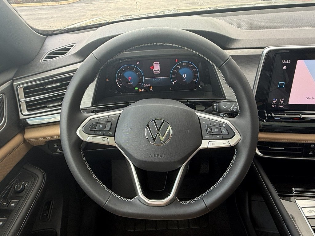 2026 Volkswagen Atlas Cross Sport 2.0T SE w/Technology 4MOTION