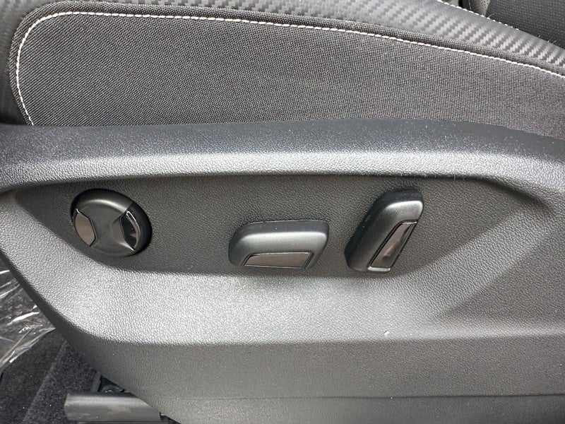 2026 Volkswagen Atlas Cross Sport 2.0T SE w/Technology 4MOTION