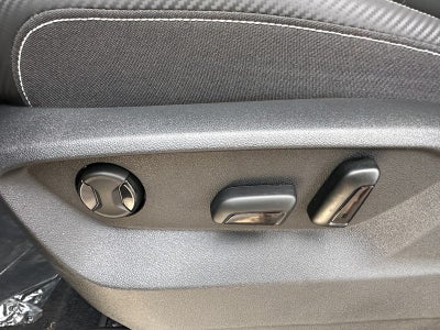 2026 Volkswagen Atlas Cross Sport 2.0T SE w/Technology 4MOTION