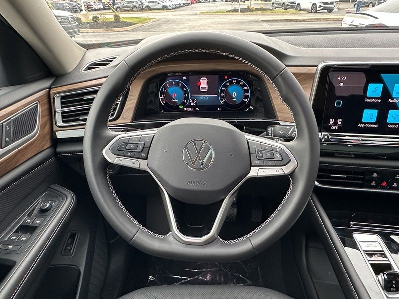 2026 Volkswagen Atlas 2.0T SE w/Technology 4MOTION