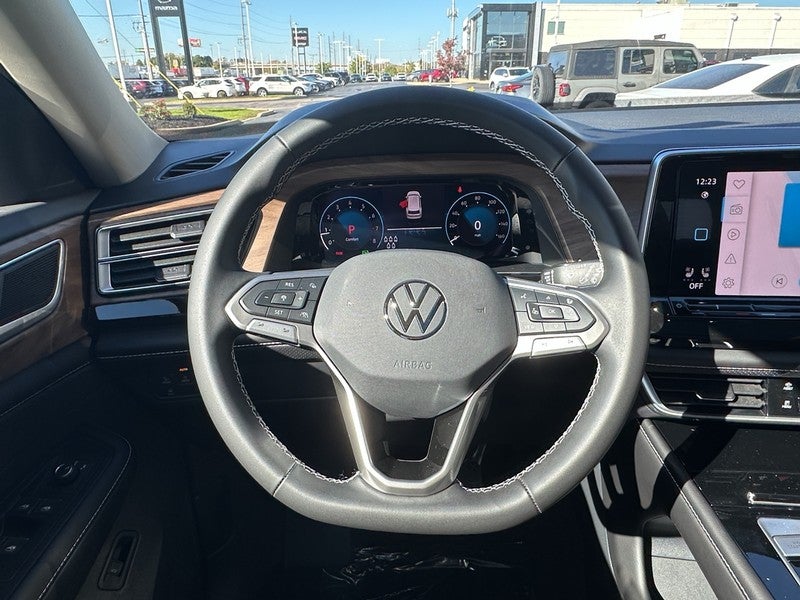 2026 Volkswagen Atlas 2.0T SE w/Technology 4MOTION