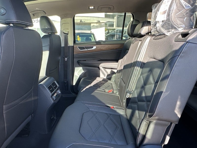 2026 Volkswagen Atlas 2.0T SE w/Technology 4MOTION