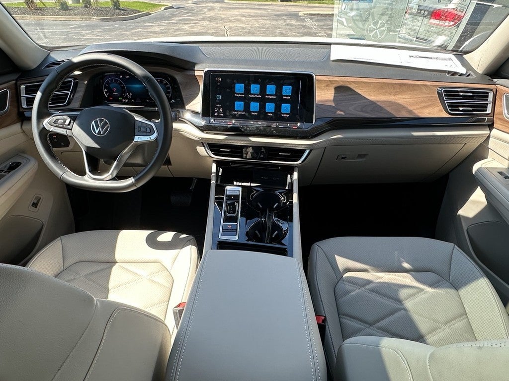 2026 Volkswagen Atlas 2.0T SE w/Technology 4MOTION