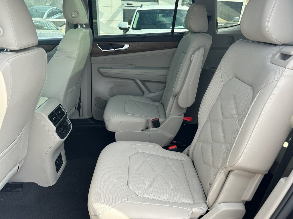 2026 Volkswagen Atlas 2.0T SE w/Technology 4MOTION