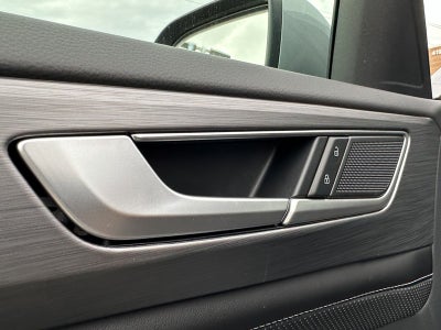 2026 Volkswagen Atlas Cross Sport 2.0T SE 4MOTION