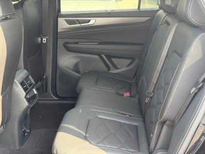 2026 Volkswagen Atlas Cross Sport 2.0T SE w/Technology FWD