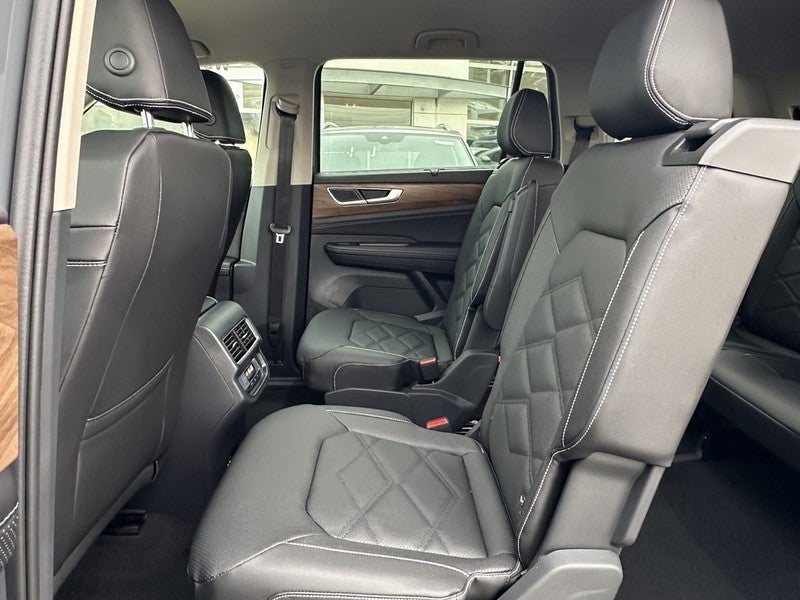 2026 Volkswagen Atlas 2.0T SE w/Technology FWD