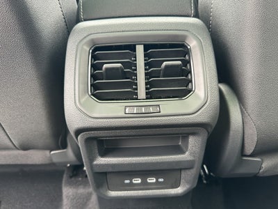 2026 Volkswagen Taos SE Black FWD
