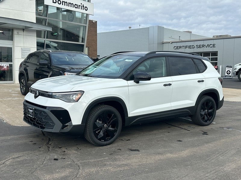 2026 Volkswagen Taos SE Black FWD