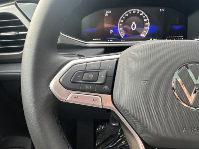 2026 Volkswagen Taos SE Black FWD