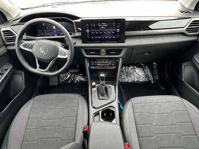 2026 Volkswagen Taos SE Black FWD