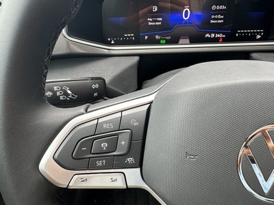 2026 Volkswagen Taos SE Black FWD