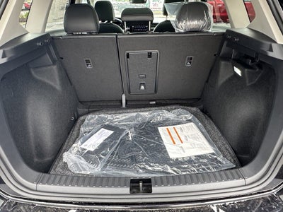 2026 Volkswagen Taos SE Black FWD
