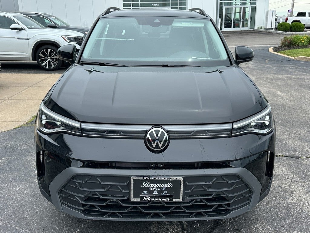 2026 Volkswagen Taos SE Black FWD