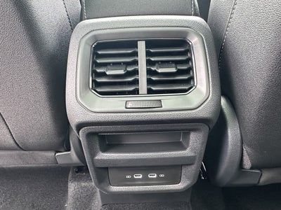 2026 Volkswagen Taos SE Black FWD