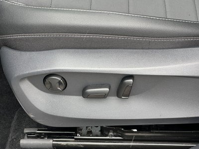 2026 Volkswagen Taos SE Black FWD