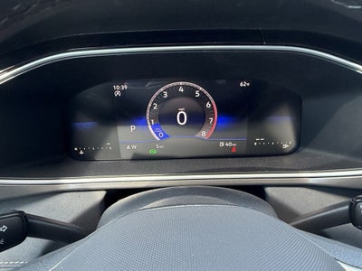 2026 Volkswagen Taos SE Black FWD