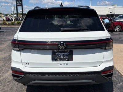 2026 Volkswagen Taos SE Black FWD