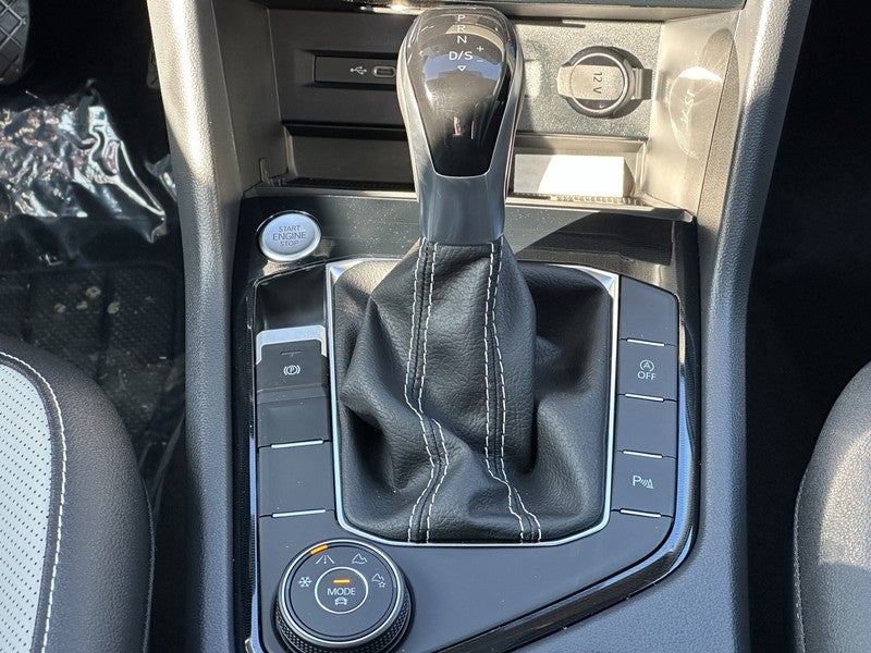 2026 Volkswagen Taos SEL 4MOTION