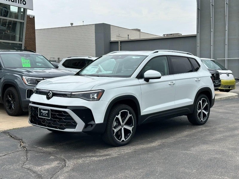 2025 Volkswagen Taos SEL 4MOTION