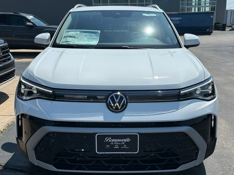 2025 Volkswagen Taos SEL 4MOTION