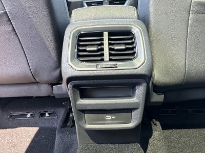 2025 Volkswagen Taos SEL 4MOTION