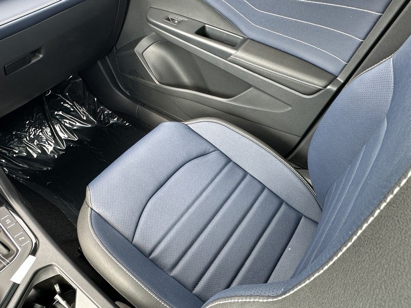 2025 Volkswagen Taos SEL 4MOTION