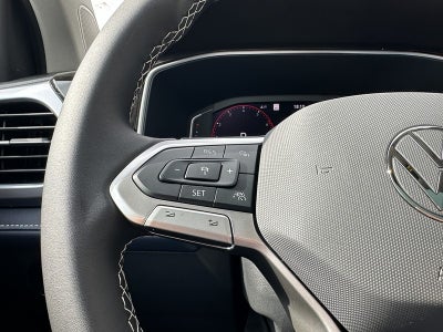 2025 Volkswagen Taos SEL 4MOTION