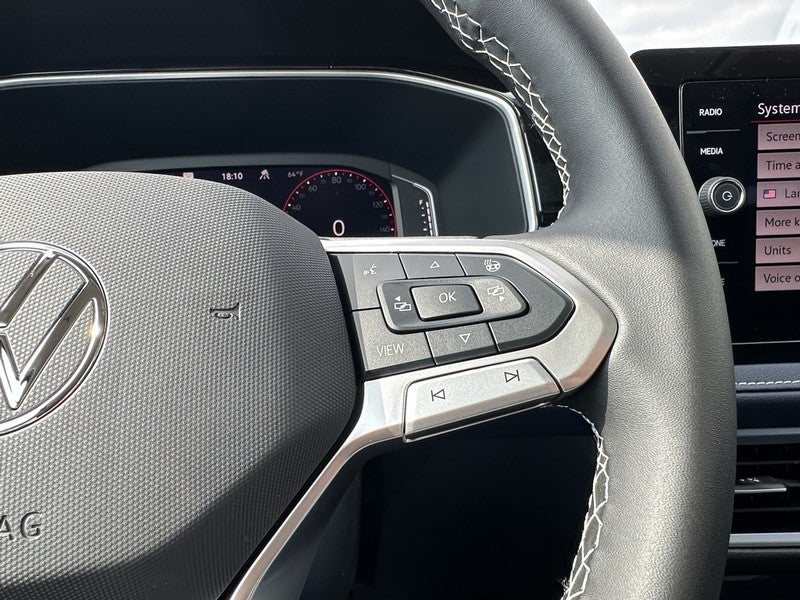 2025 Volkswagen Taos SEL 4MOTION