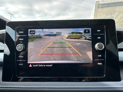 2025 Volkswagen Taos SEL 4MOTION