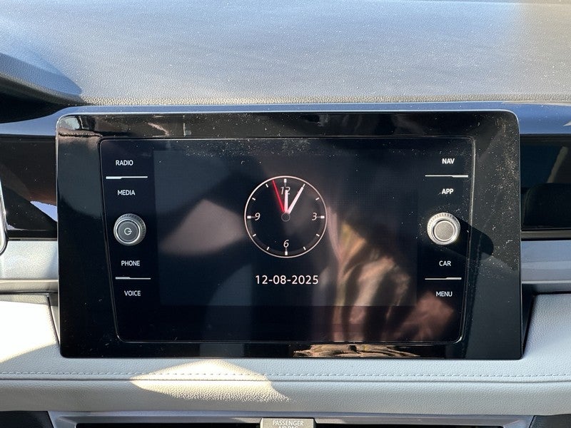 2025 Volkswagen Taos SEL 4MOTION