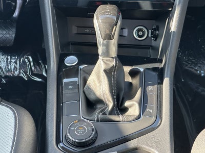 2025 Volkswagen Taos SEL 4MOTION