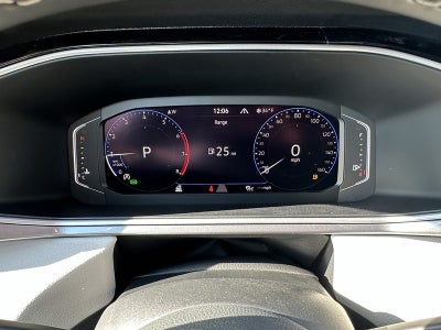 2025 Volkswagen Taos SEL 4MOTION