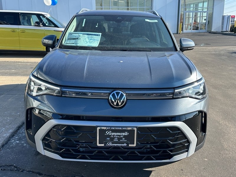 2025 Volkswagen Taos SEL 4MOTION