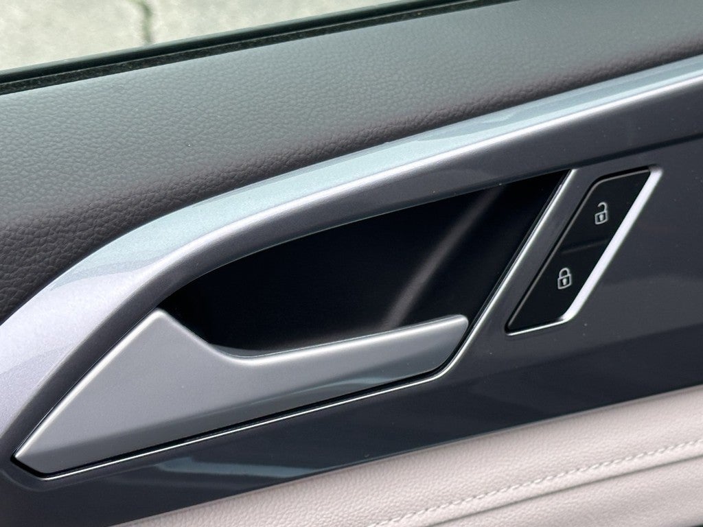 2026 Volkswagen Taos SEL 4MOTION