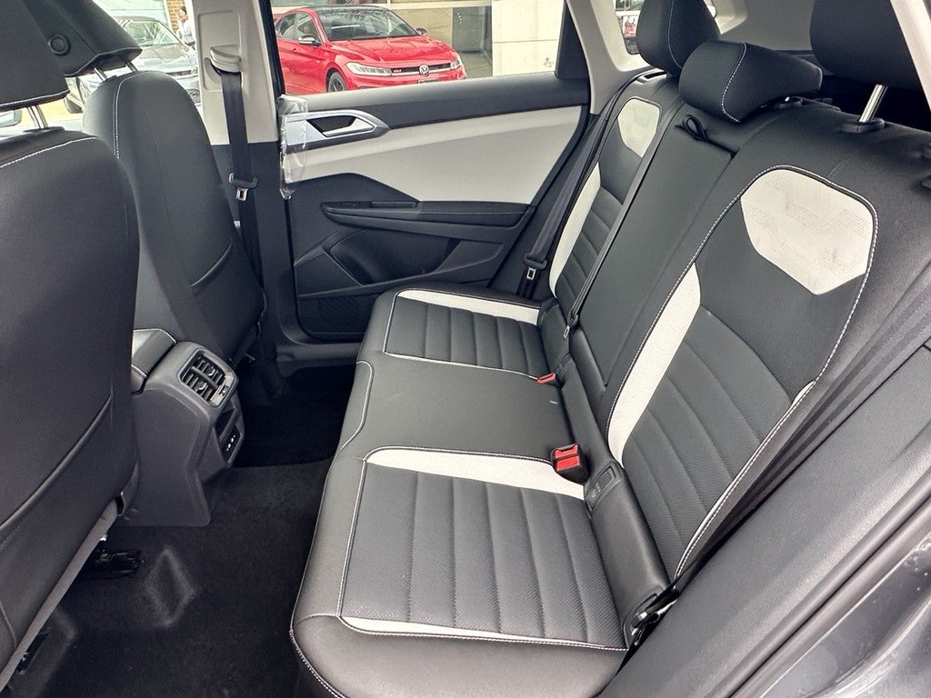 2026 Volkswagen Taos SEL 4MOTION