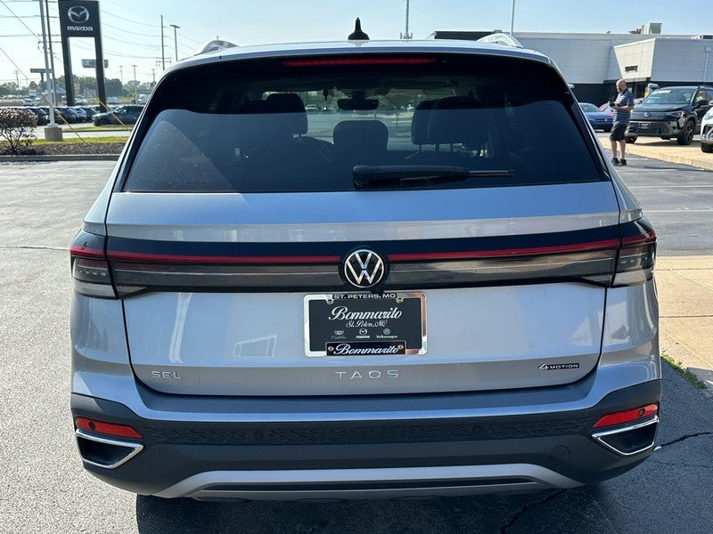2025 Volkswagen Taos SEL 4MOTION
