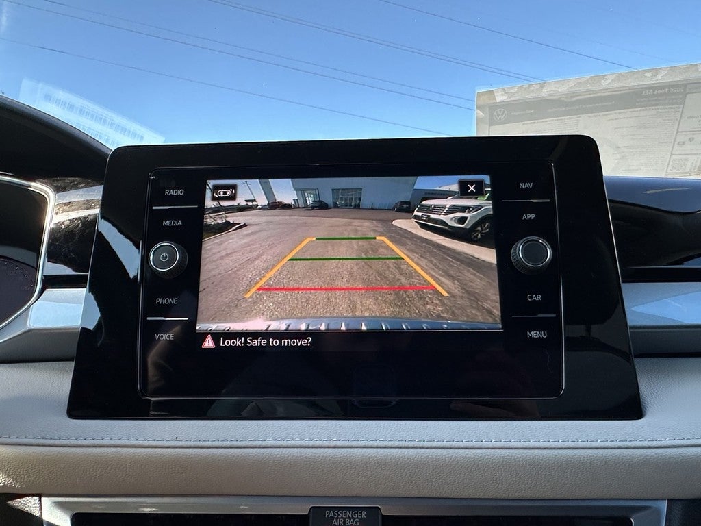 2026 Volkswagen Taos SEL 4MOTION